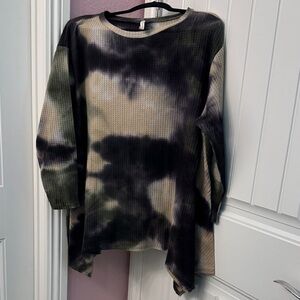 Emerald Black and Cream Tie-Dye Long Sleeve Top